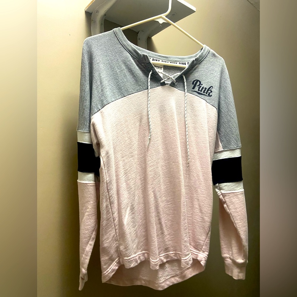 VS pink sweater top